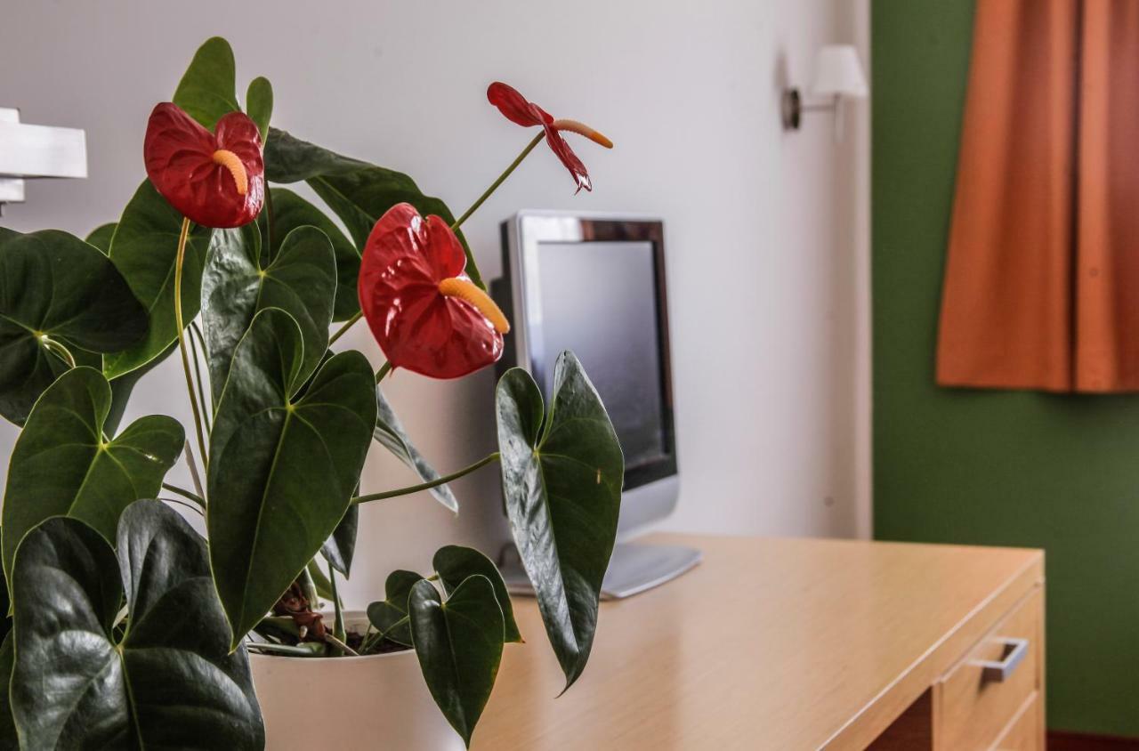 Hotel Veter Руше Экстерьер фото