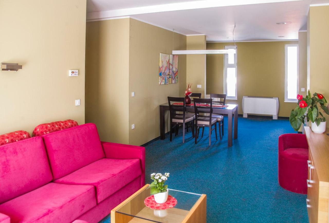 Hotel Veter Руше Экстерьер фото