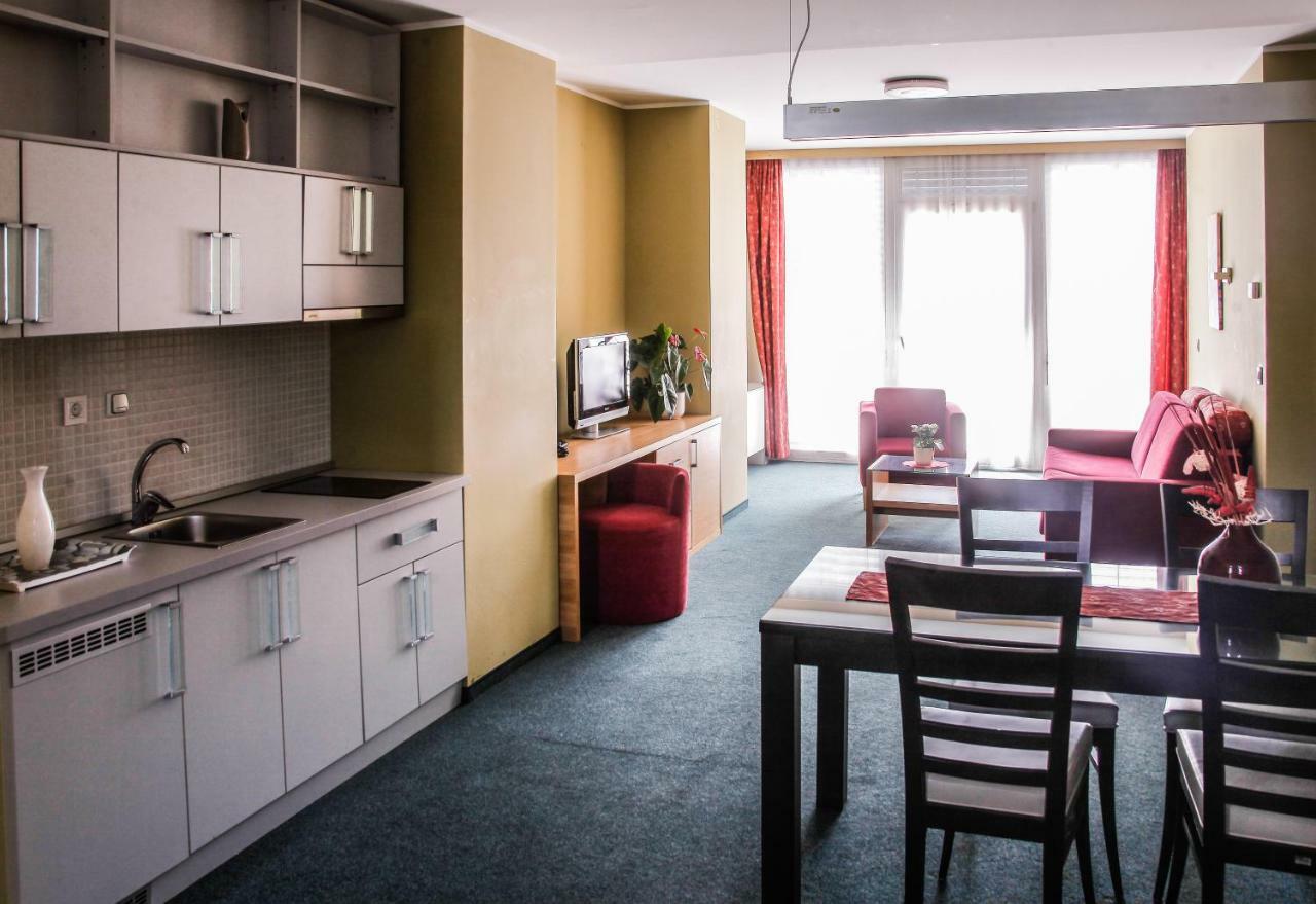Hotel Veter Руше Экстерьер фото